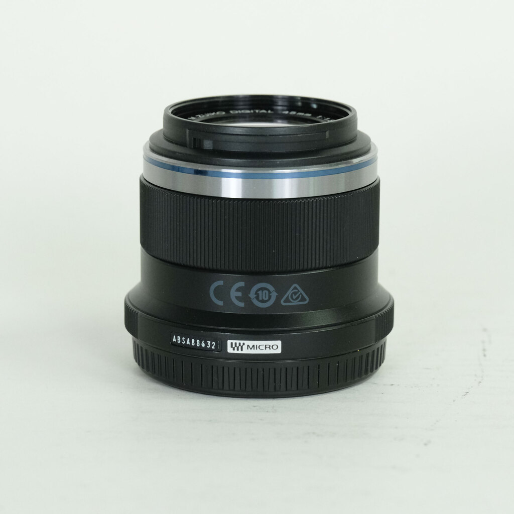 OLYMPUS M.ZUIKO DIGITAL 45mm F1.8 OLYMPUS M.ZUIKO DIGITAL 45mm F1.8