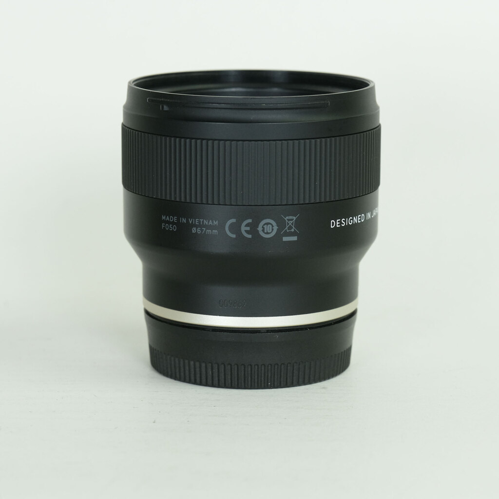 TAMRON 20mm F/2.8 Di III OSD M1:2 (Model F050) [ソニーE用]