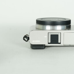 SONY α6000(ILCE-6000) SONY α6000(ILCE-6000)