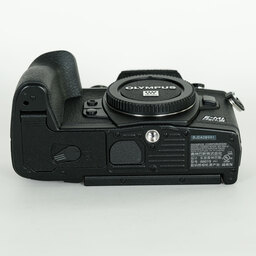 OLYMPUS OM-D E-M1 Mark III