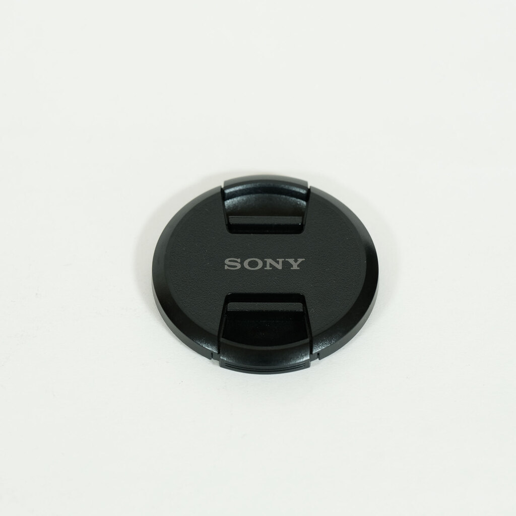 SONY FE 24-240mm F3.5-6.3 OSS SEL24240