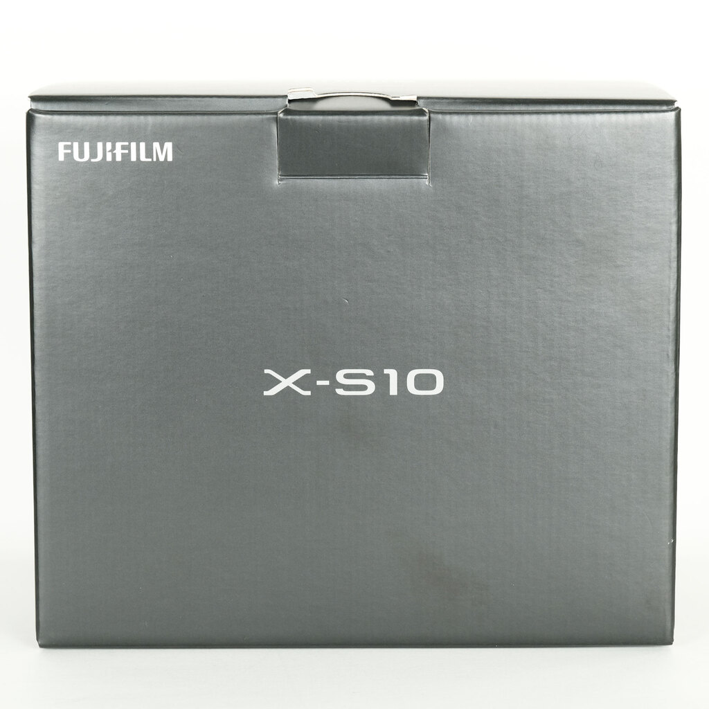 FUJIFILM X-S10