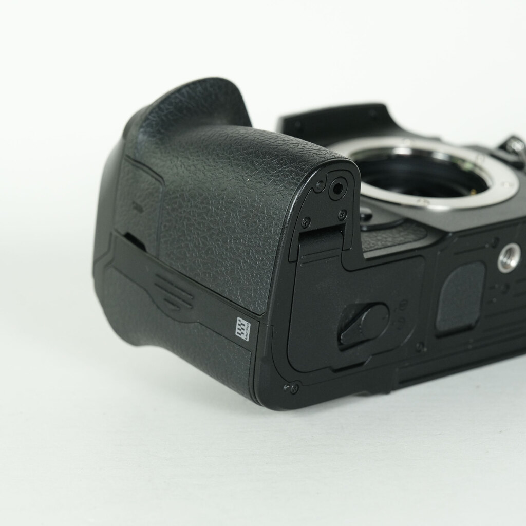 OM SYSTEM OM-1 Mark IIの出品 | ONE SCENE（ワンシーン）