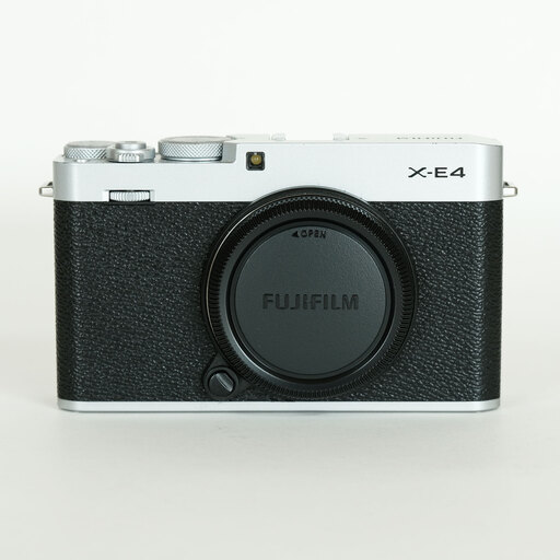 FUJIFILM X-E4