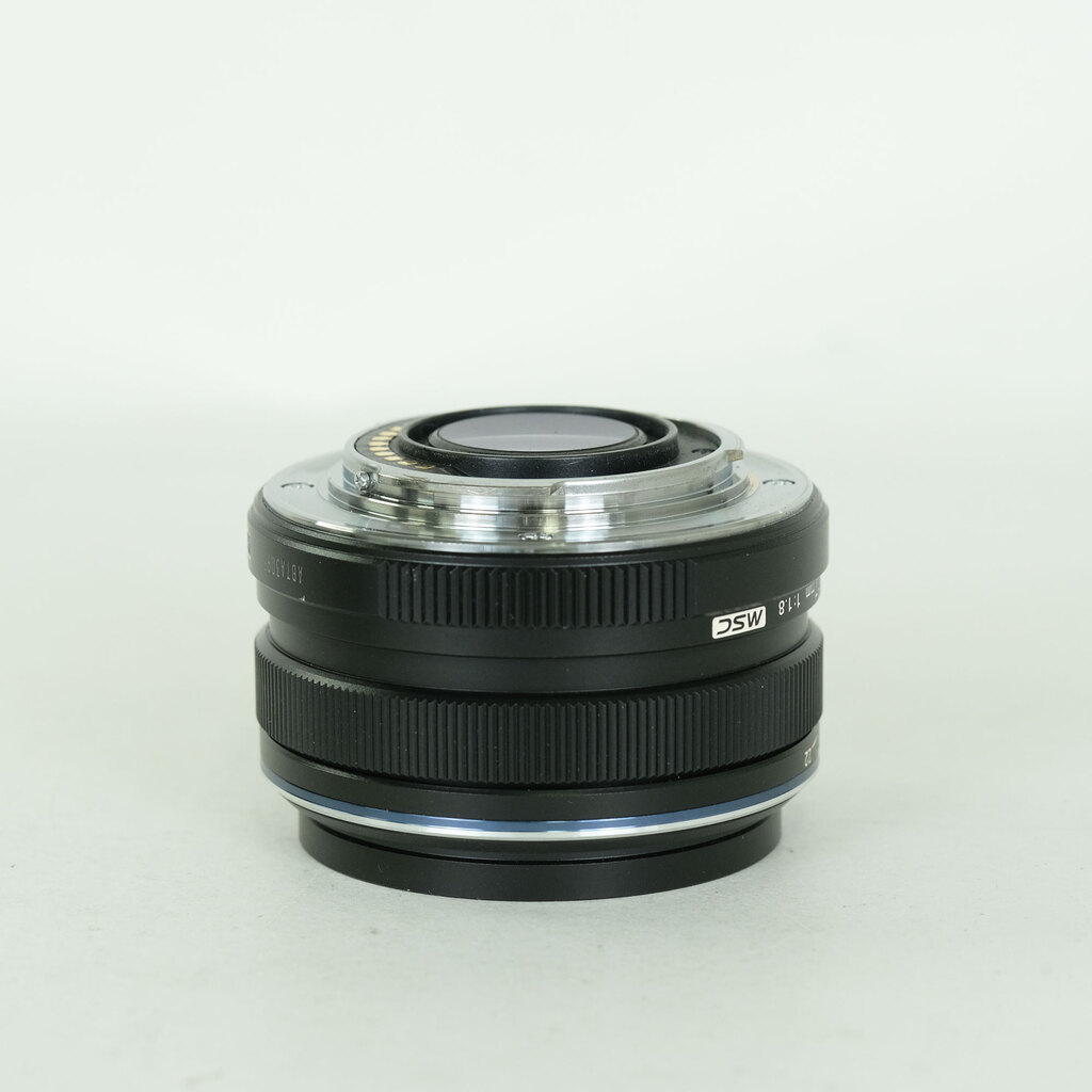 OLYMPUS M.ZUIKO DIGITAL 17mm F1.8