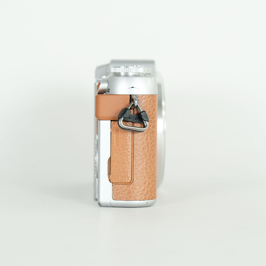 Panasonic LUMIX DMC-GF7W ダブルズームレンズキット ブラウンの出品