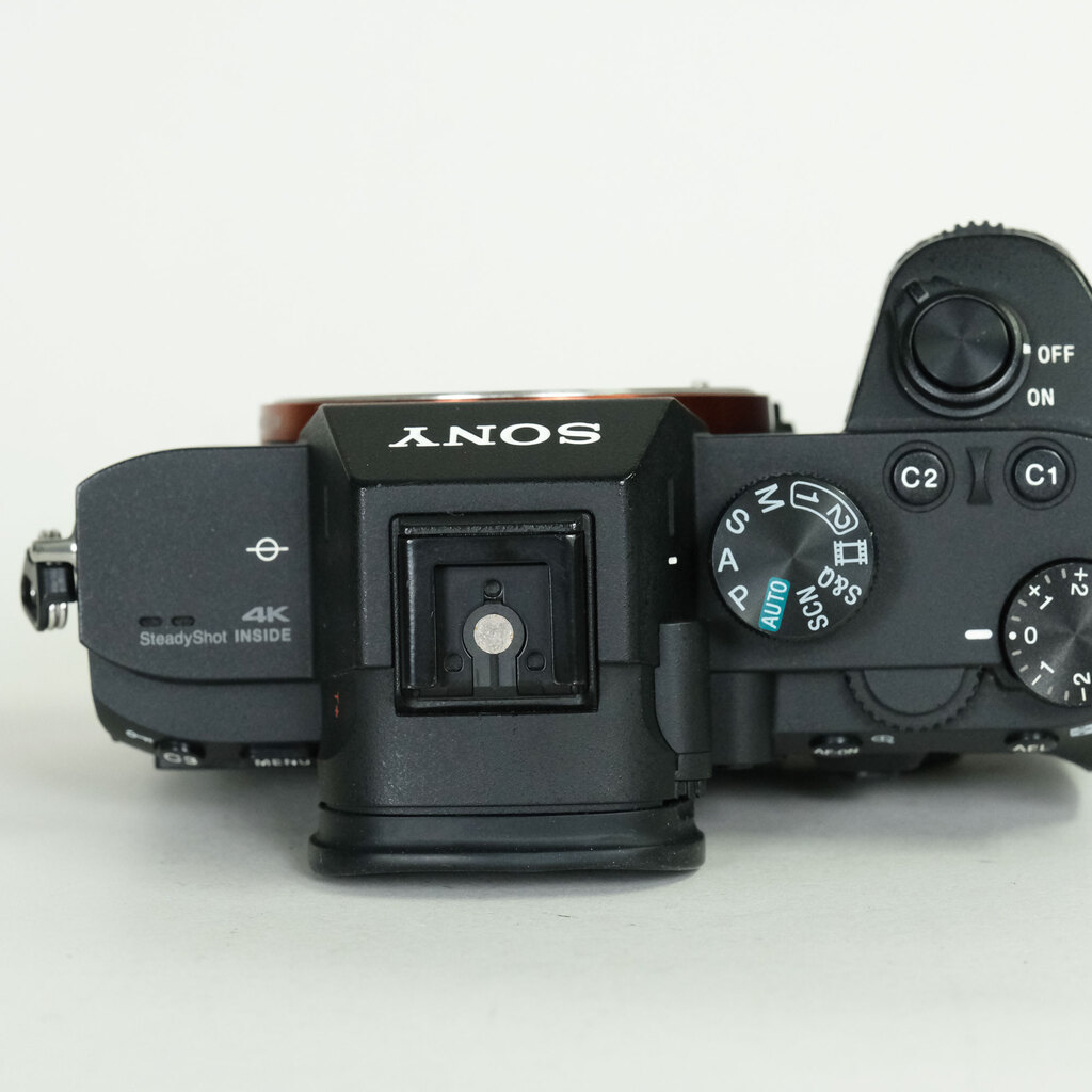 SONY α7 III(ILCE-7M3) SONY α7 III(ILCE-7M3)