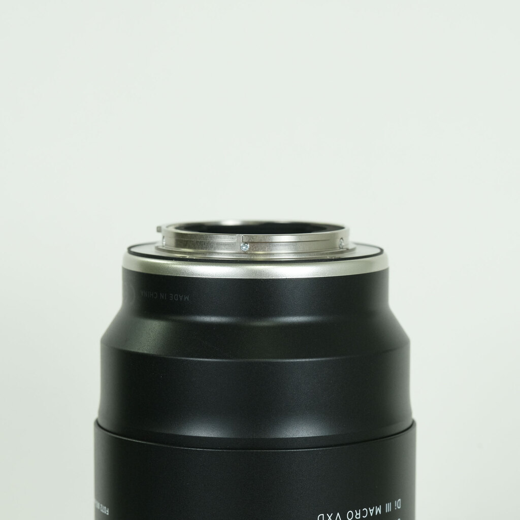 TAMRON 90mm F/2.8 Di III MACRO VXD [ソニーE用]