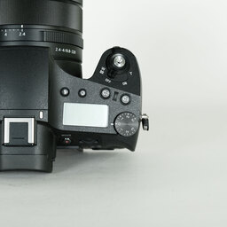 SONY Cyber-shot DSC-RX10M3