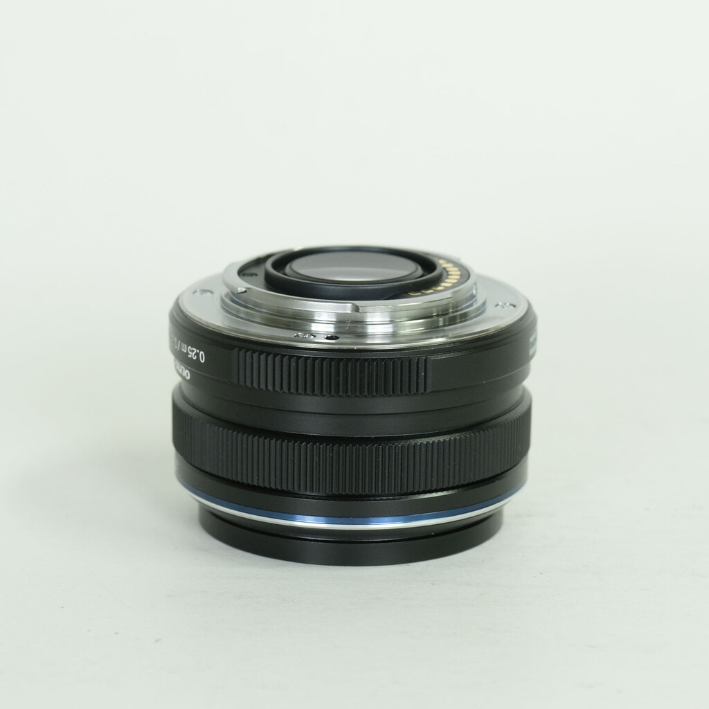 OLYMPUS M.ZUIKO DIGITAL 17mm F1.8