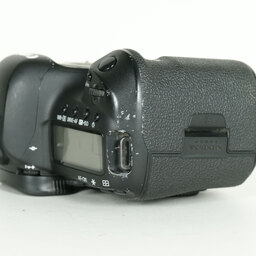 Canon EOS 5D Mark IV