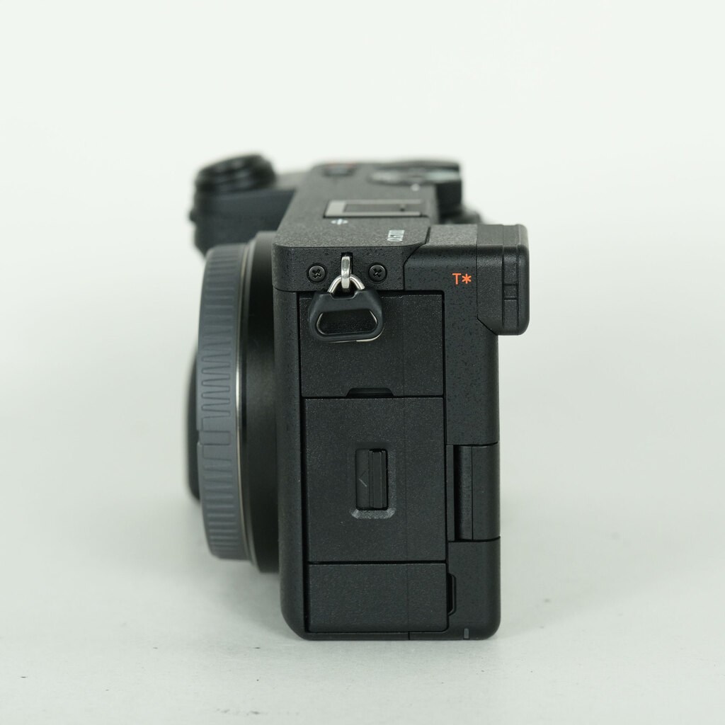 SONY α6700(ILCE-6700) SONY α6700(ILCE-6700)
