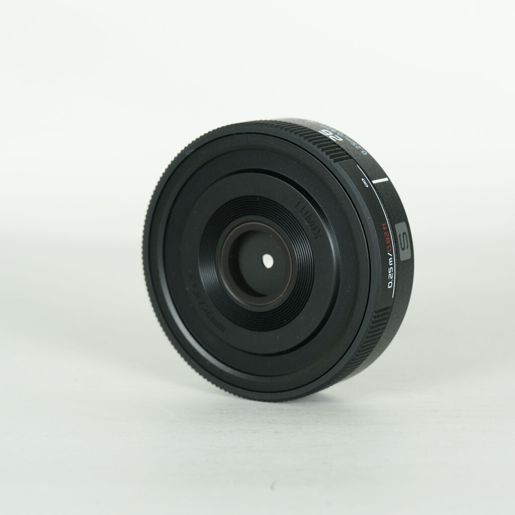 Panasonic LUMIX S 26mm F8 [S-R26]の出品 | ONE SCENE（ワンシーン）