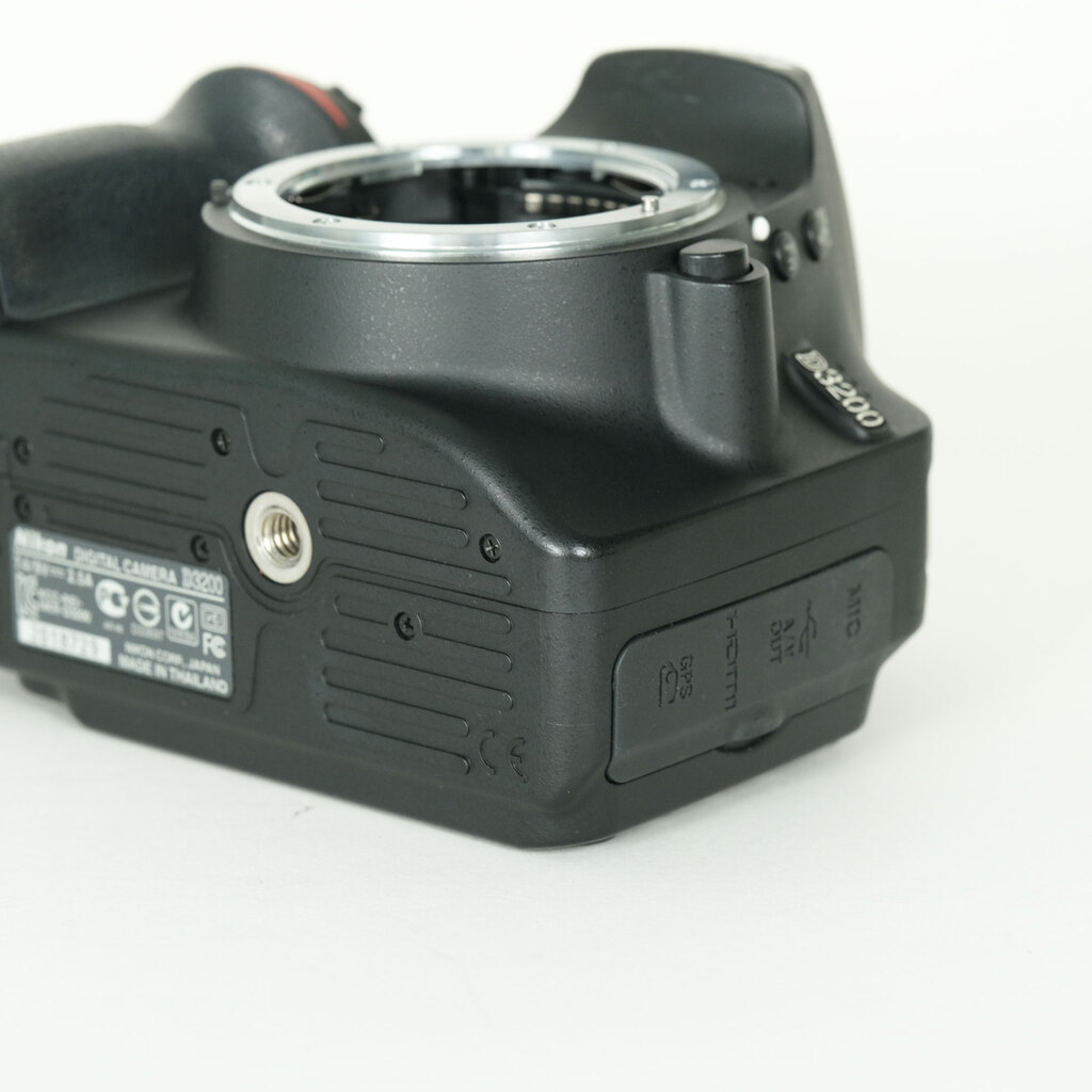Nikon D3200ボディ ブラックの出品 | ONE SCENE（ワンシーン）