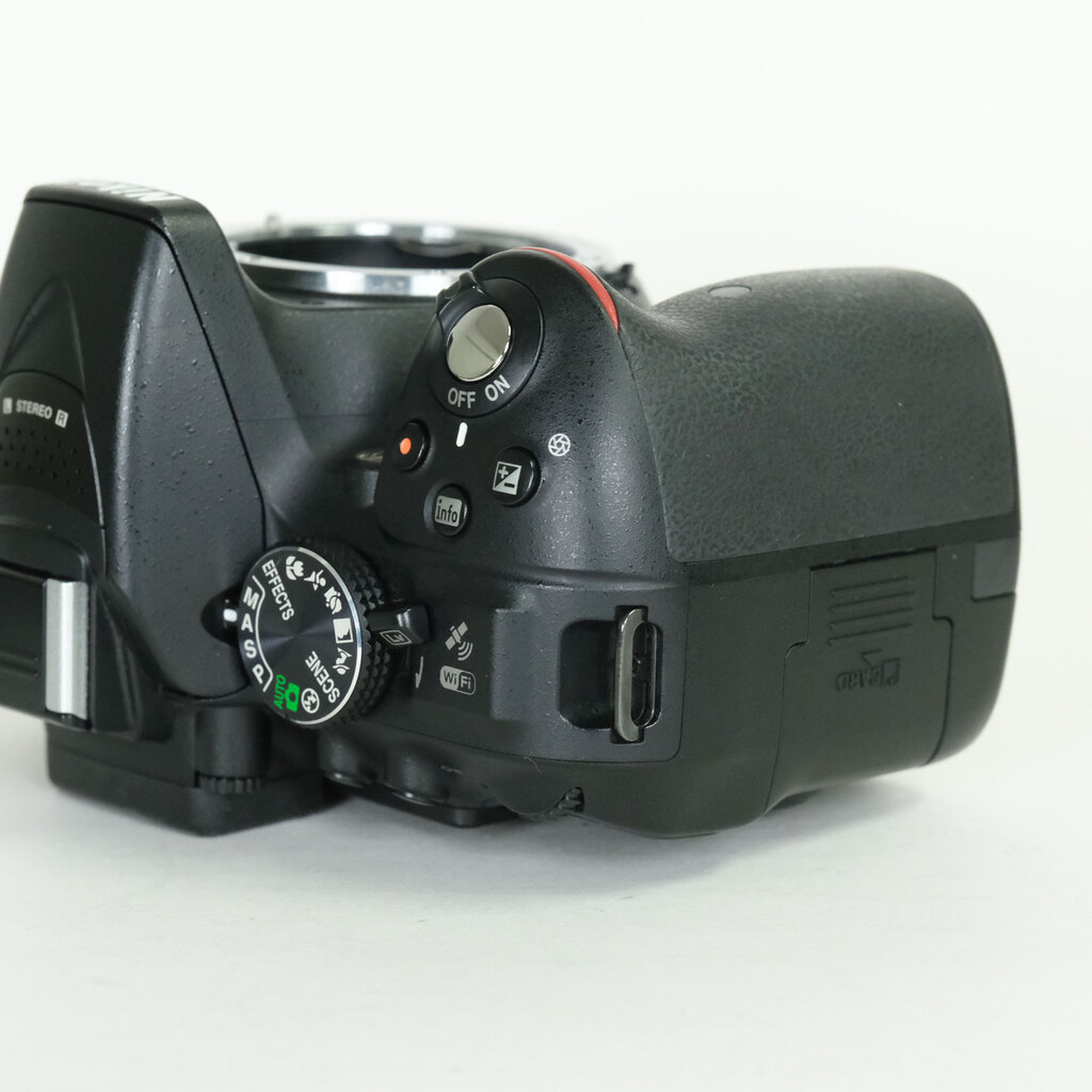 Nikon D5300 Nikon D5300