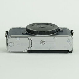 Nikon Z fc ボディ シルバー プレミアムエクステリア張替済み