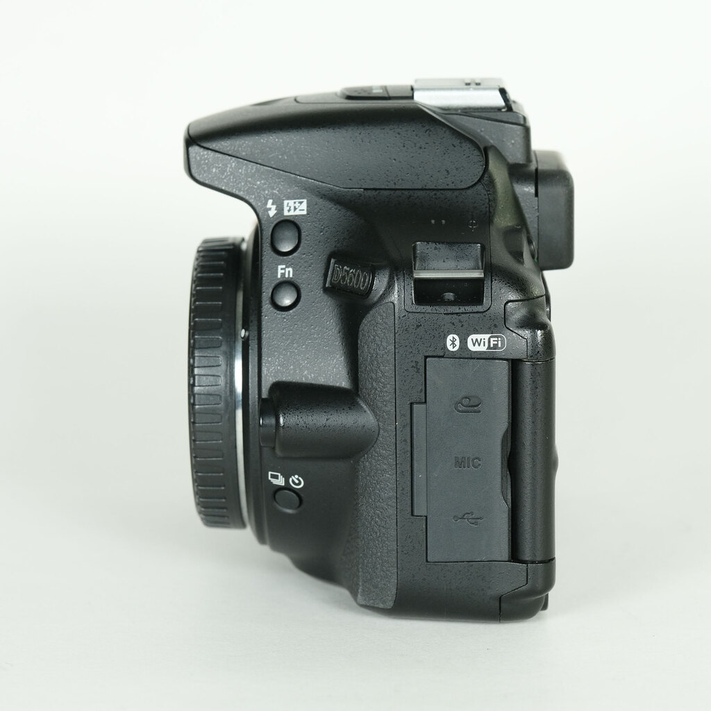 Nikon D5600