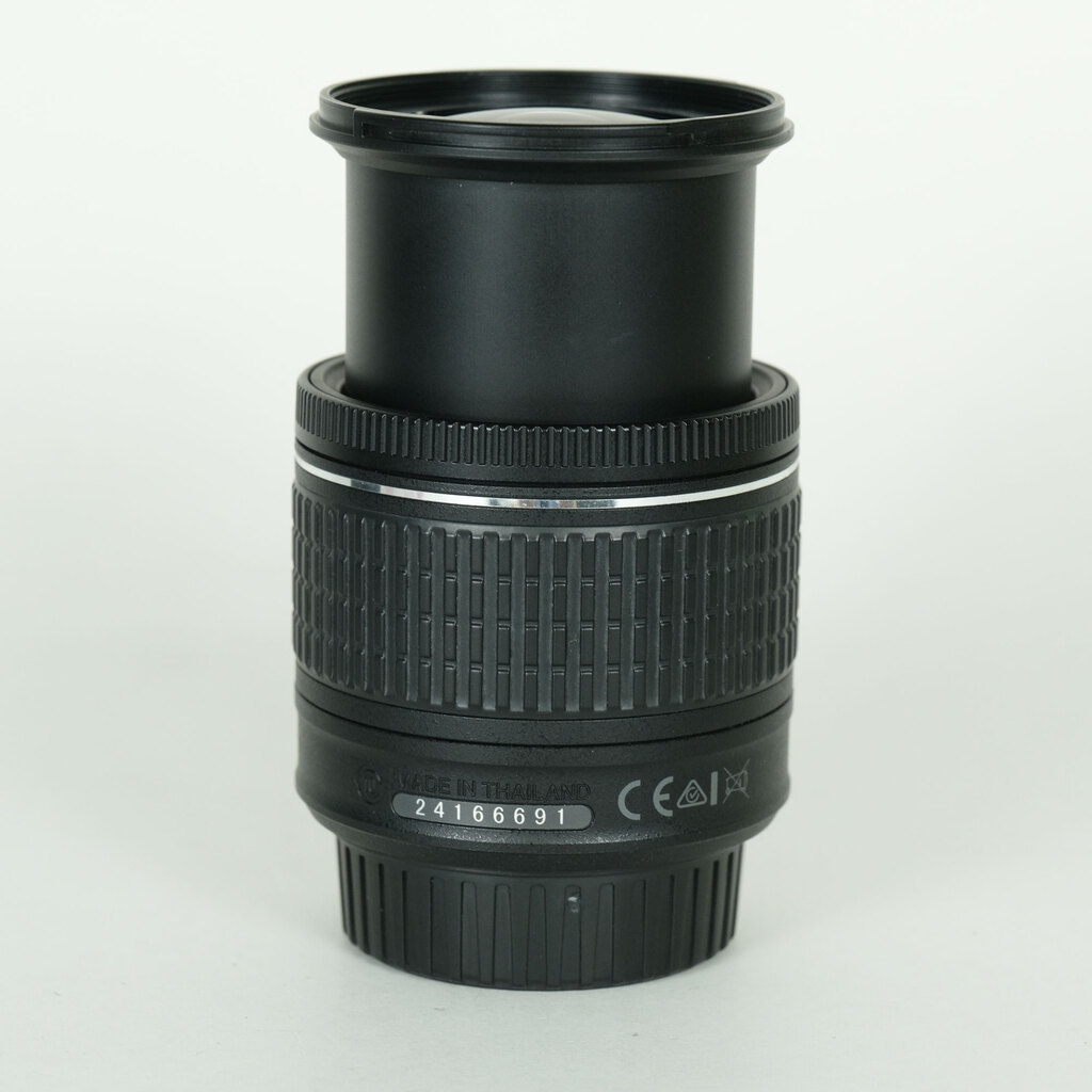 Nikon AF-P DX NIKKOR 18-55mm F3.5-5.6G VR Nikon AF-P DX NIKKOR 18-55mm F3.5-5.6G VR