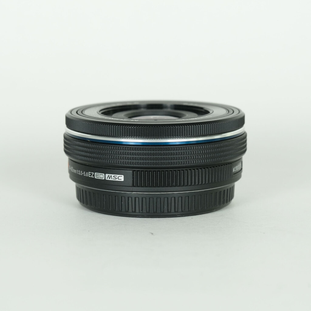 OLYMPUS M.ZUIKO DIGITAL ED 14-42mm F3.5-5.6 EZ ブラック OLYMPUS M.ZUIKO DIGITAL ED 14-42mm F3.5-5.6 EZ ブラック