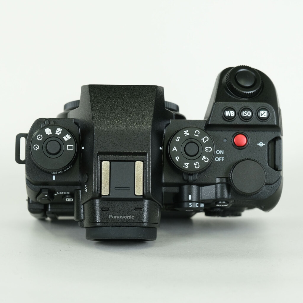 Panasonic LUMIX DC-S1M2ES ボディ