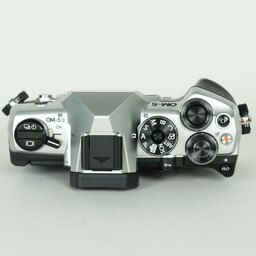 OM SYSTEM OM-5 Mark II ボディ シルバー