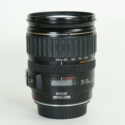 Canon EF28-135mm F3.5-5.6 IS USM