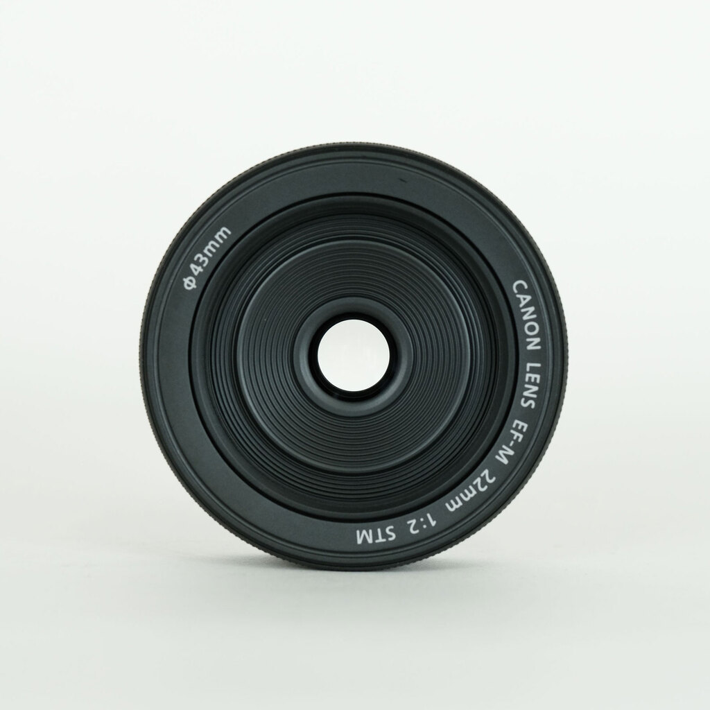 Canon EF-M22mm F2 STM