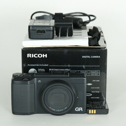 RICOH GR II
