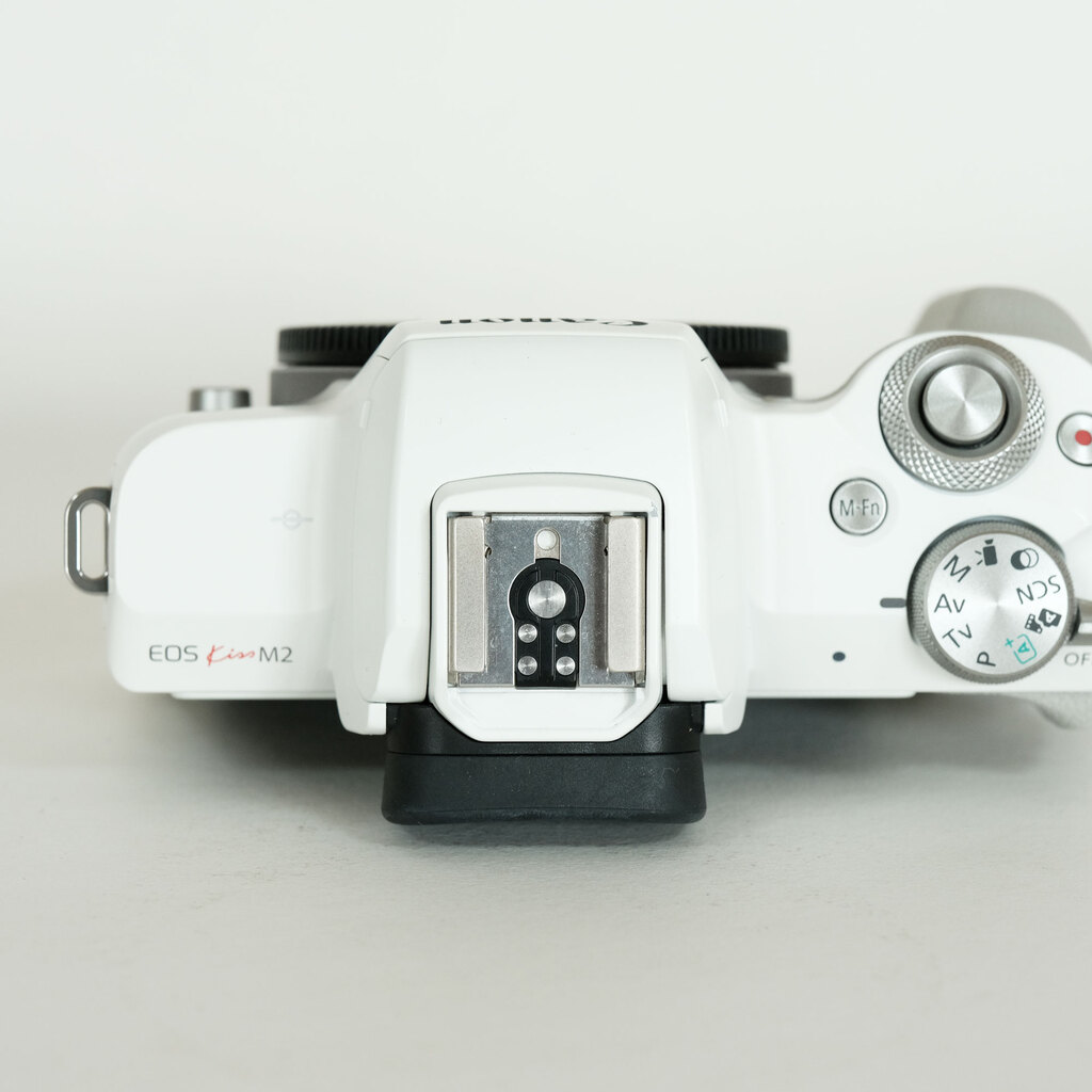 Canon EOS Kiss M2