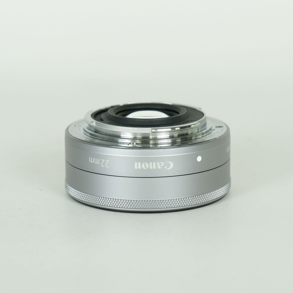 Canon EF-M22mm F2 STMの出品 | ONE SCENE（ワンシーン）