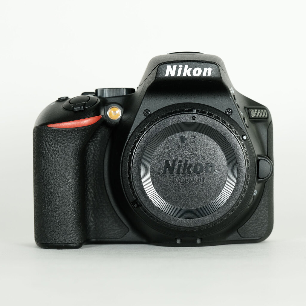 Nikon D5600