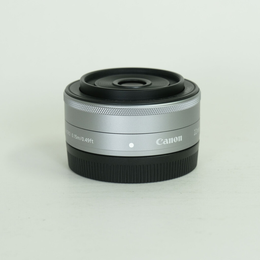 Canon EF-M22mm F2 STM