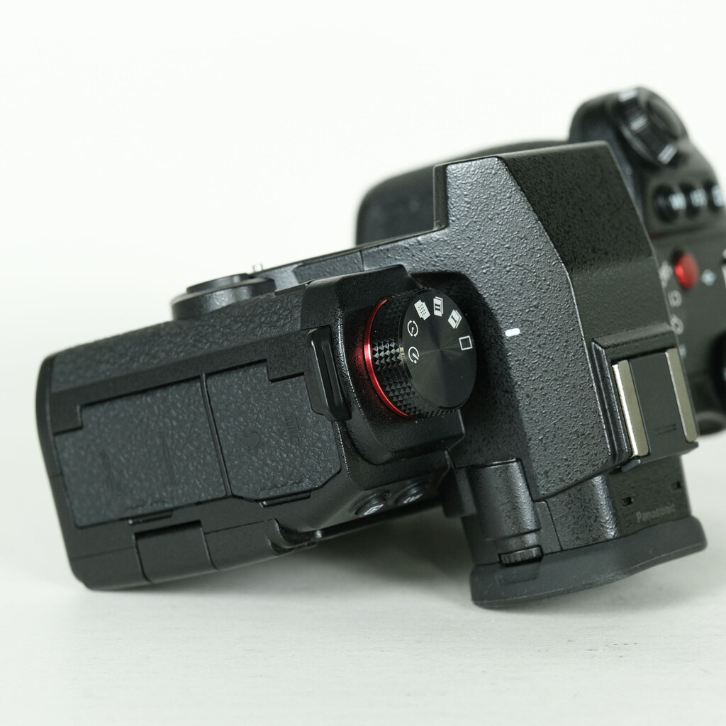 Panasonic LUMIX G9 PRO IIの出品 | ONE SCENE（ワンシーン）