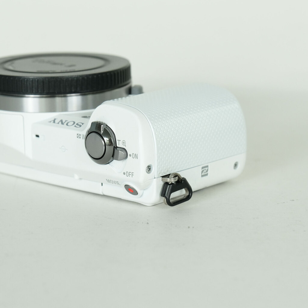 SONY α5000（ILCE-5000）の出品 | ONE SCENE（ワンシーン）