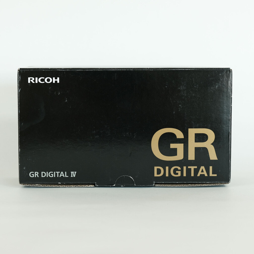 RICOH GR DIGITAL IVの出品 | ONE SCENE（ワンシーン）
