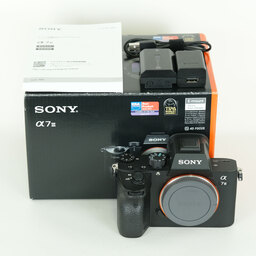 SONY α7 III(ILCE-7M3) SONY α7 III(ILCE-7M3)