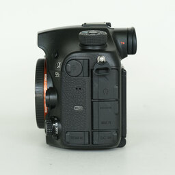 SONY α99II（ILCA-99M2）