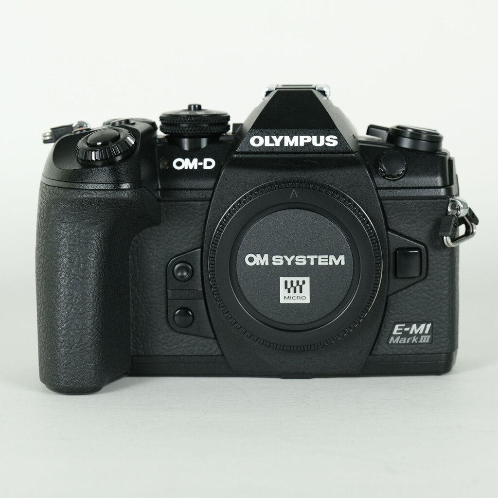 OLYMPUS OM-D E-M1 Mark III