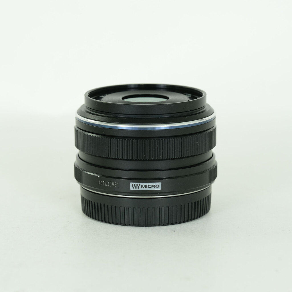 OLYMPUS M.ZUIKO DIGITAL 17mm F1.8