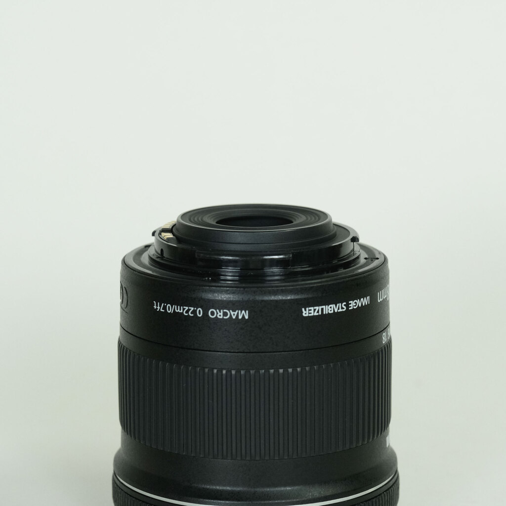 Canon EF-S10-18mm F4.5-5.6 IS STM