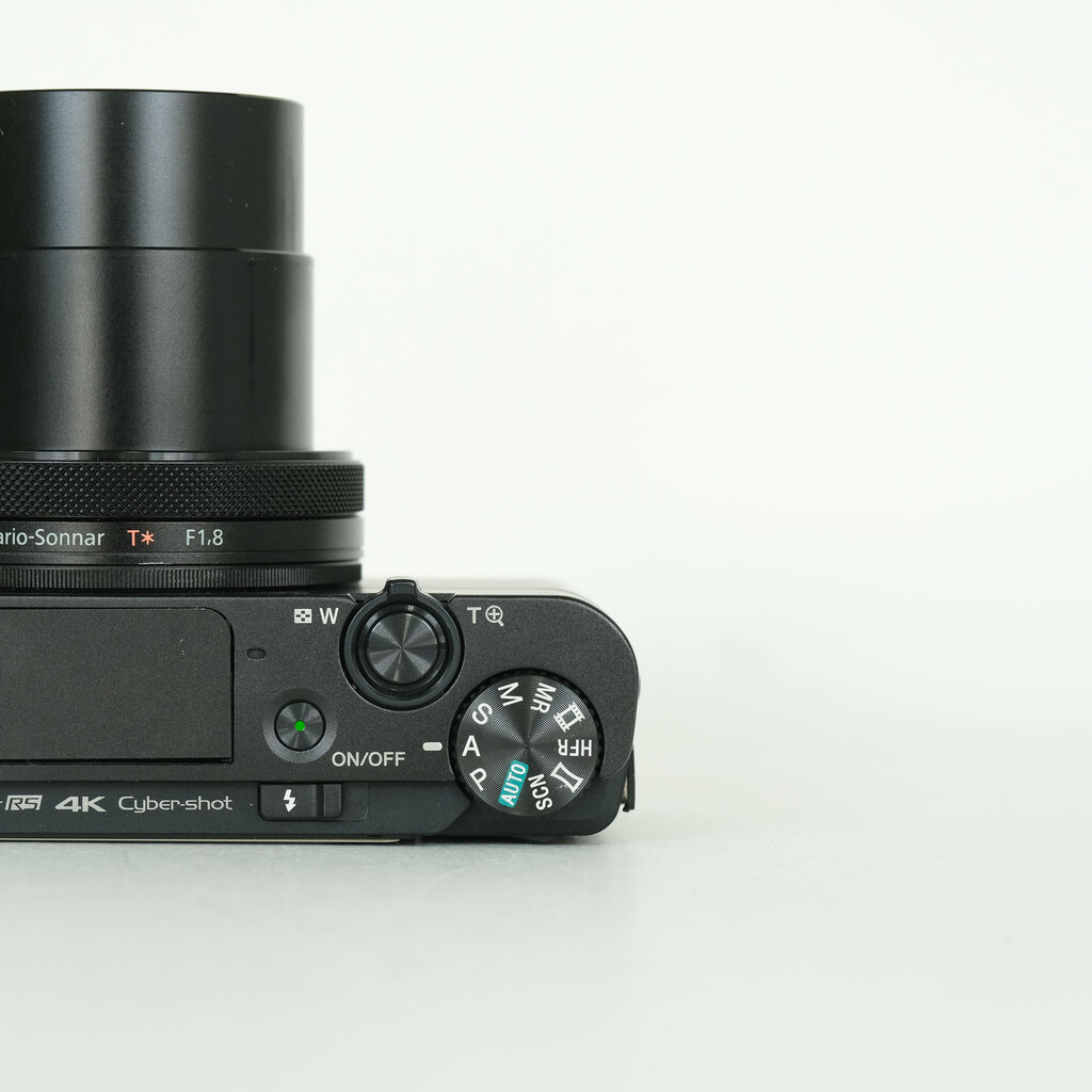 SONY Cyber-shot DSC-RX100M5A SONY Cyber-shot DSC-RX100M5A