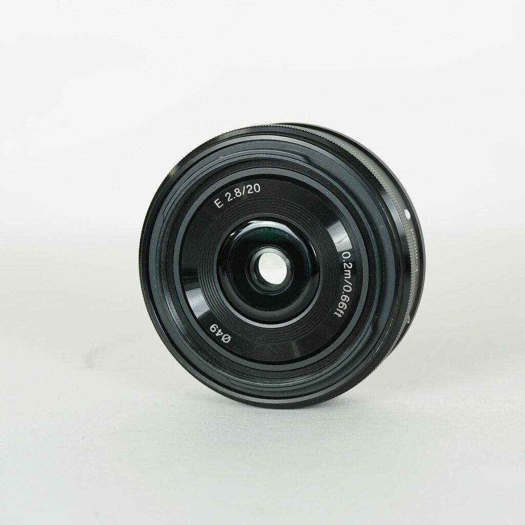 SONY E 20mm F2.8 SEL20F28