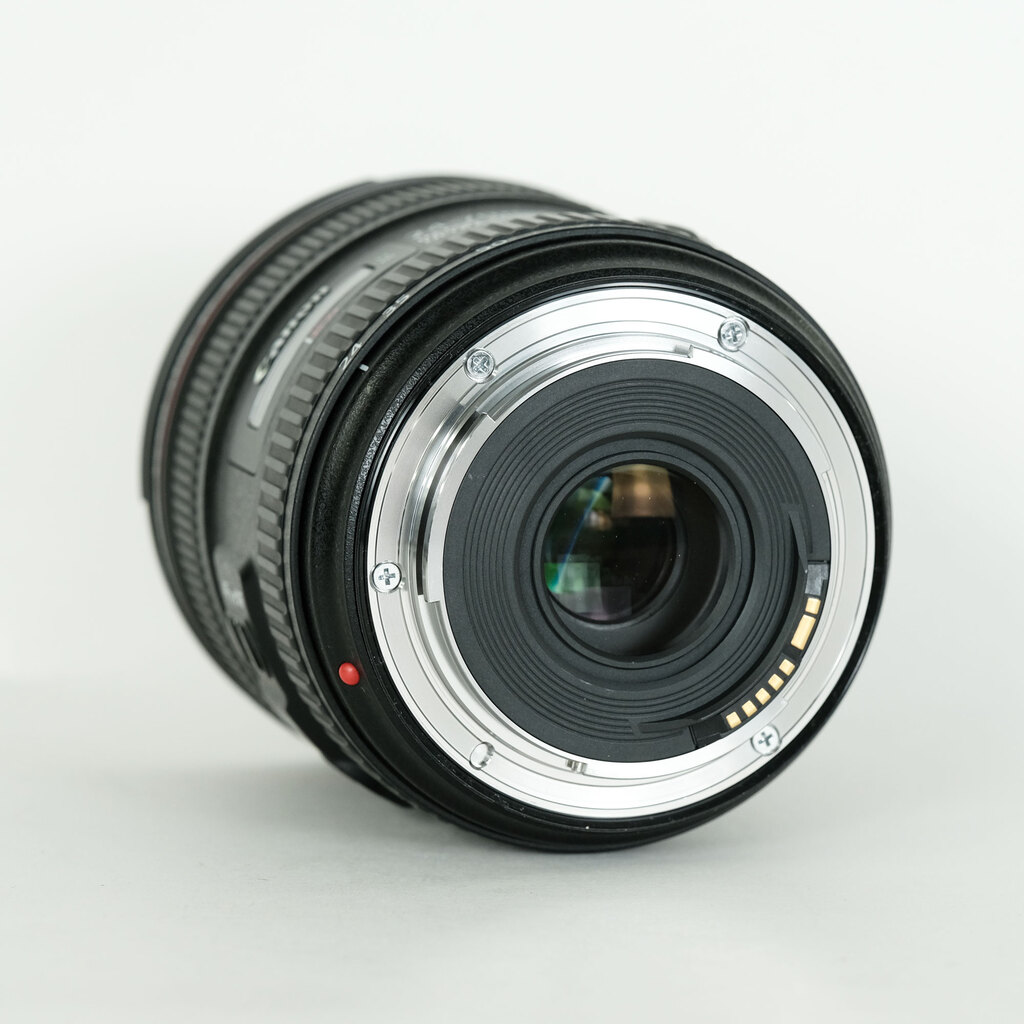 Canon EF24-70mm F4L IS USM Canon EF24-70mm F4L IS USM