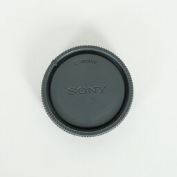 SONY E 18-135mm F3.5-5.6 OSS SEL18135