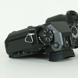 FUJIFILM X-H1 FUJIFILM X-H1