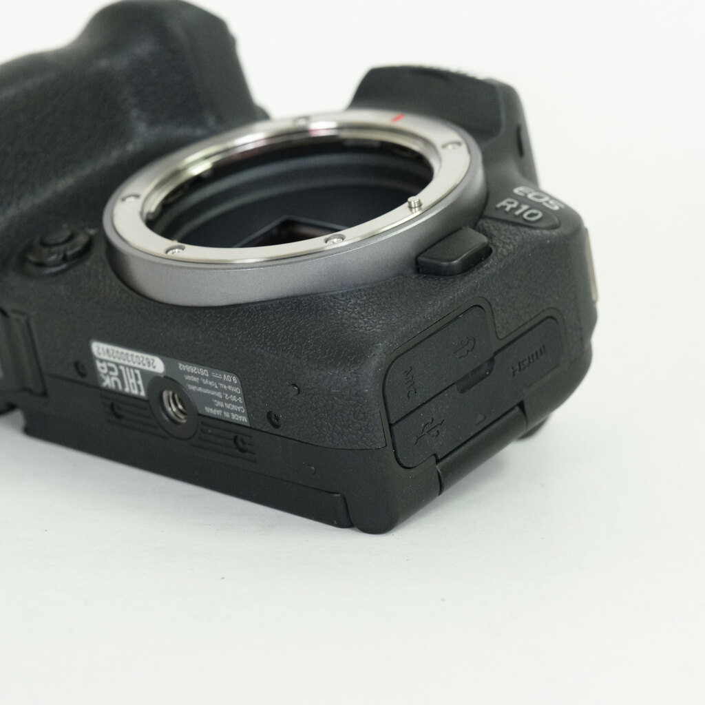 Canon EOS R10