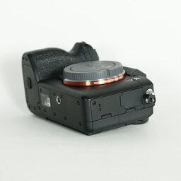 SONY α7RIV ボディ ILCE-7RM4A   【後期モデル 液晶下部にSONYロゴなし】