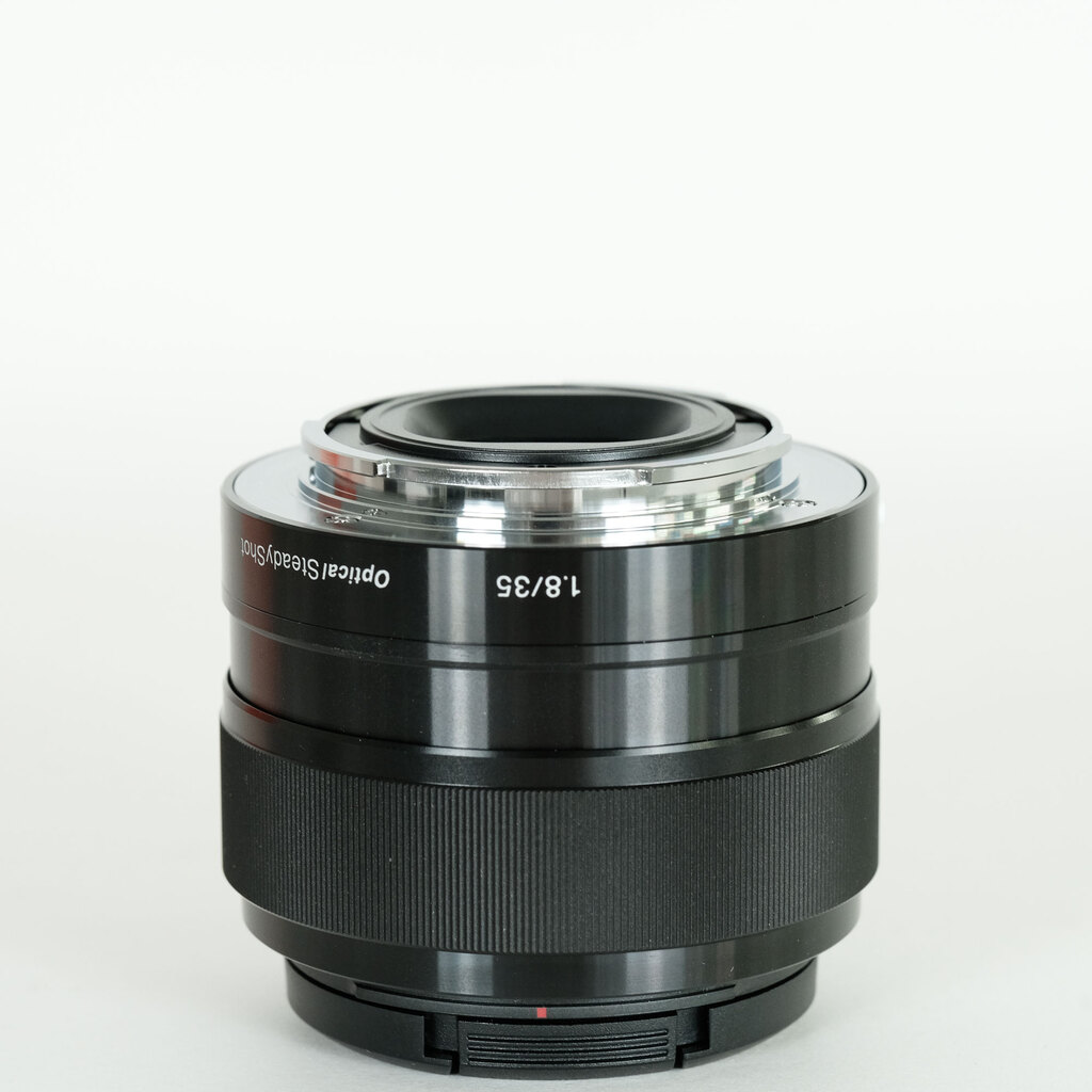 SONY E 35mm F1.8 OSS SEL35F18