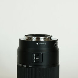 SONY E 18-135mm F3.5-5.6 OSS SEL18135