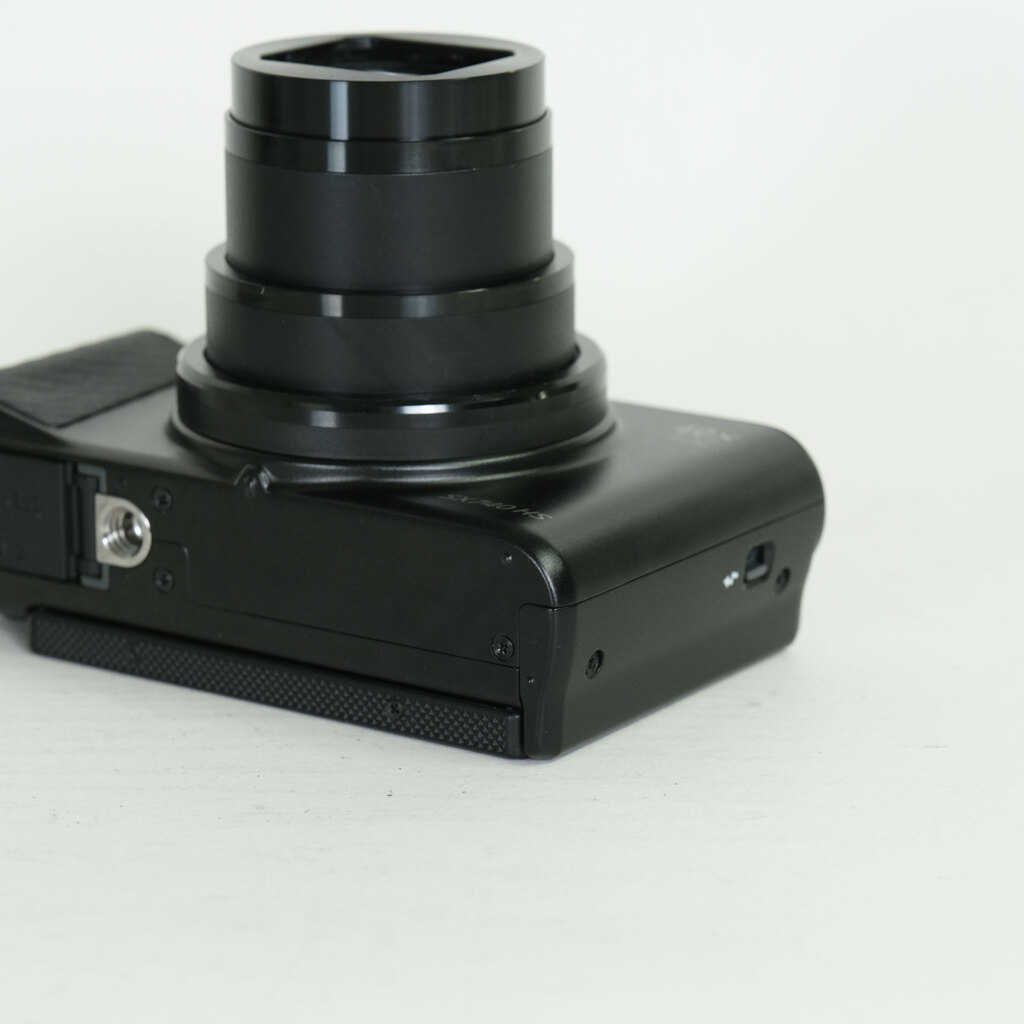 Canon PowerShot SX740 HS ブラック